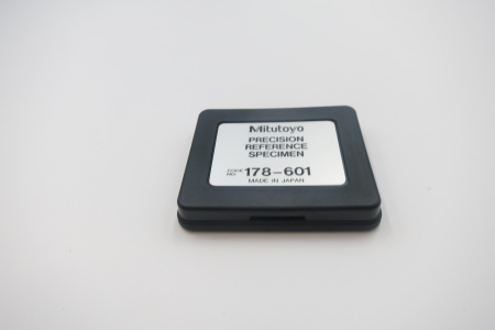 Мера шероховатости Mitutoyo 178-601 параметры Ra 3 мкм