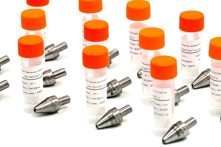 Индентор - наконечник алмазный (0,3 карата) для измерения твердости по методу Виккерса - от росийского производителя