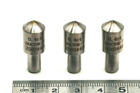 Наконечник алмазный НК 1 0,4 карата к твердомерам Роквелл и Супер-Роквелл - алмазы каратности 0,4 (массы 0,4 карата)